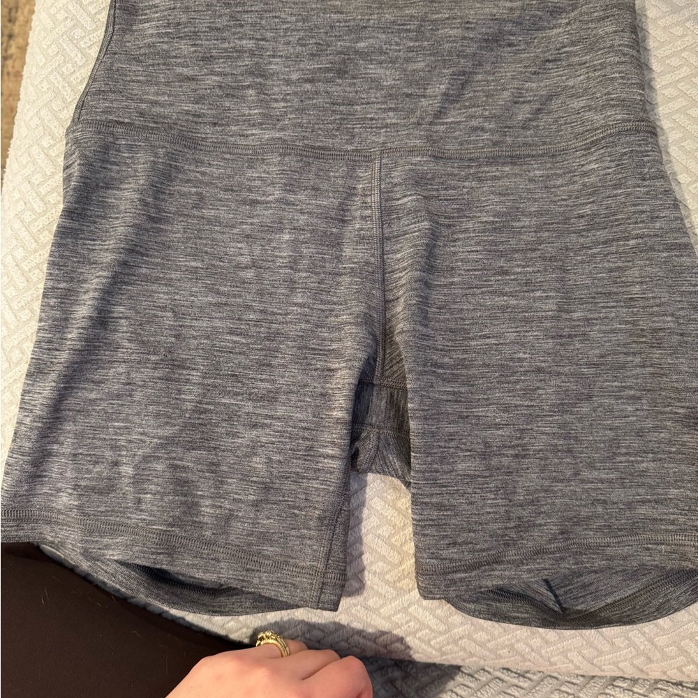 Lululemon spandex shorts
